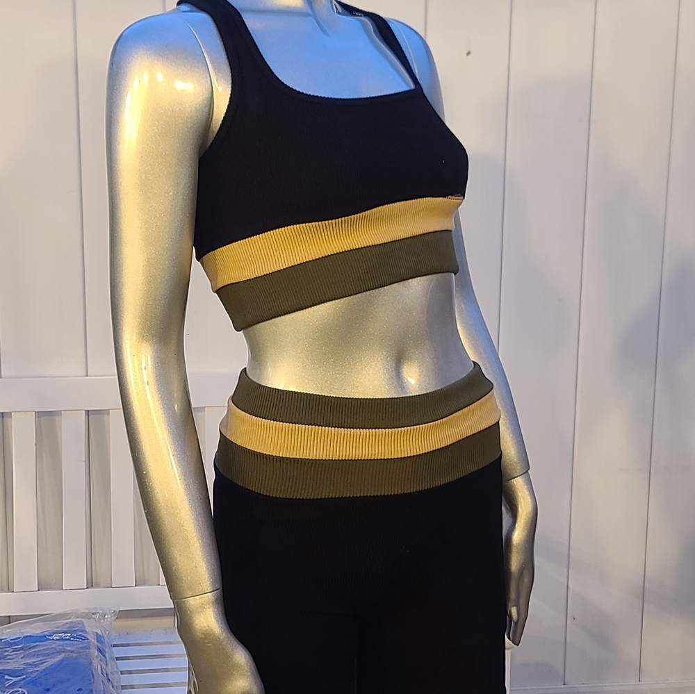 Stylish Black and Yellow Women's Intimate Set